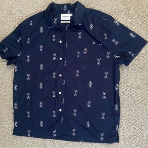 Goodfellow Navy Blue w White Geometric Embroidery Button-Down Shirt Men’s Medium